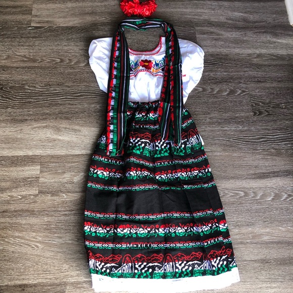 vestidos y blusas mexicanas